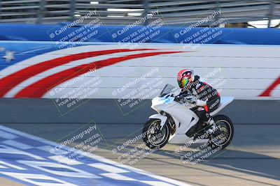 media/Jan-21-2022-Fastrack Riders (Fri) [[90b5309cc6]]/Level 1/Session 1 Front Straight/